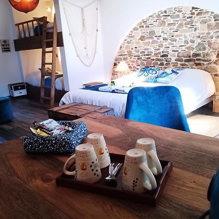 La Synchronicite - Chambres D'Hotes Saint-Sauveur-Villages Kültér fotó