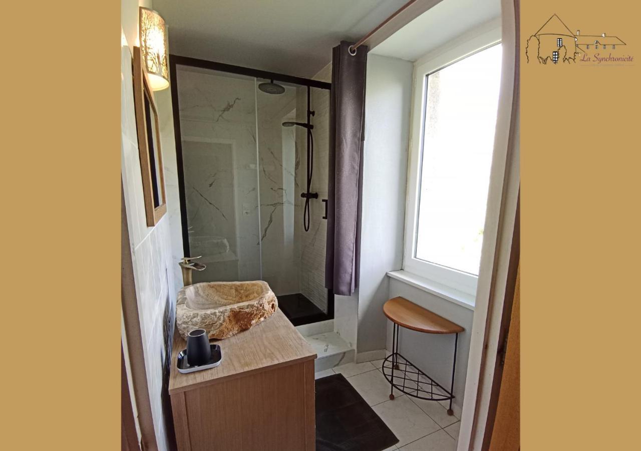 La Synchronicite - Chambres D'Hotes Saint-Sauveur-Villages Kültér fotó
