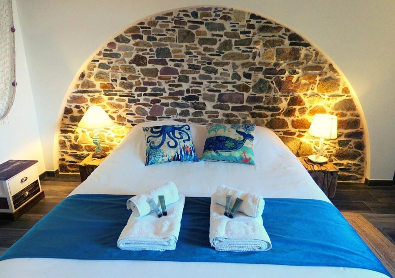La Synchronicite - Chambres D'Hotes Saint-Sauveur-Villages Kültér fotó